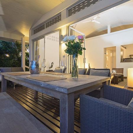 Ban Mok Talay Beachfront Villa Bangrak Kültér fotó