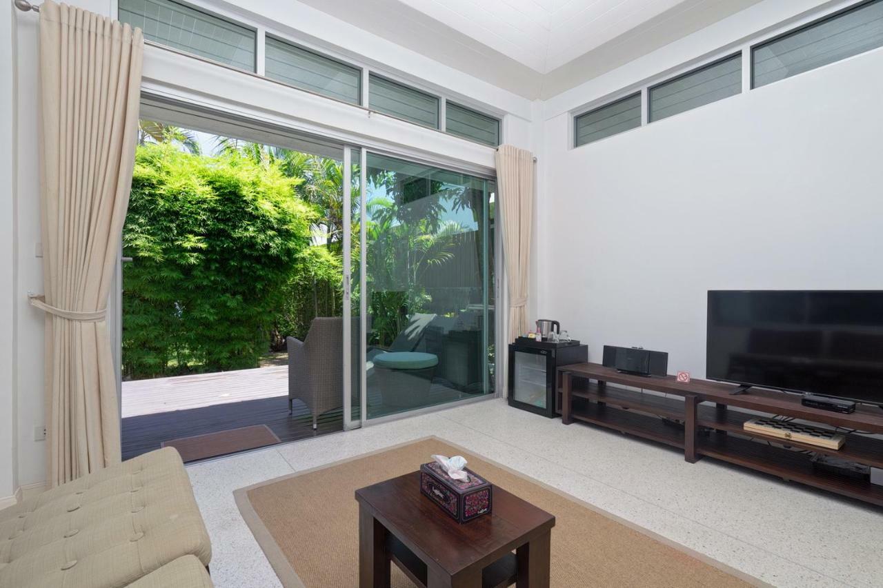 Ban Mok Talay Beachfront Villa Bangrak Kültér fotó