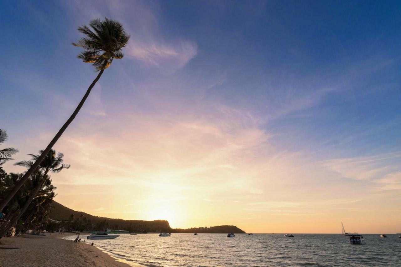 Ban Mok Talay Beachfront Villa Bangrak Kültér fotó